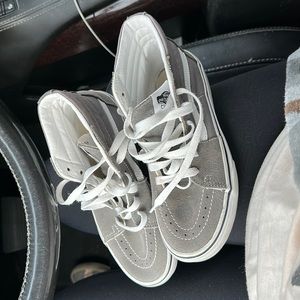 Kids size 2.5 vans